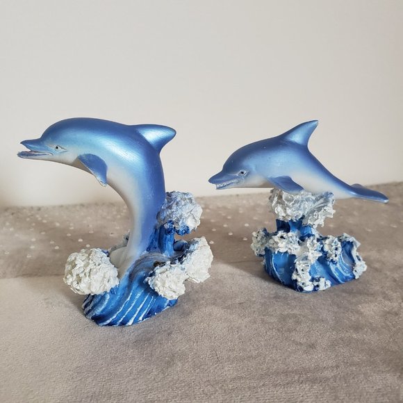 Pair of Dolphins - Picture 3 of 6